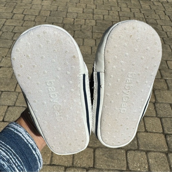 BABY GAP~INFANT SIZE 5~SNEAKERS~NAVY/WHITE~LACE UP~CRIB SHOES~CANVAS/LEATHER~BR - Picture 8 of 9